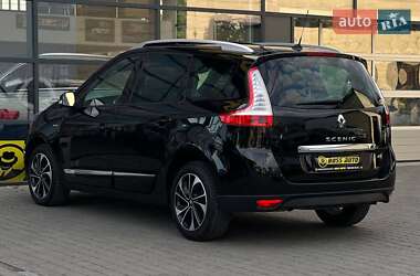 Минивэн Renault Scenic 2014 в 