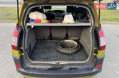 Минивэн Renault Scenic 2006 в 