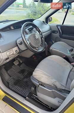 Минивэн Renault Scenic 2006 в 