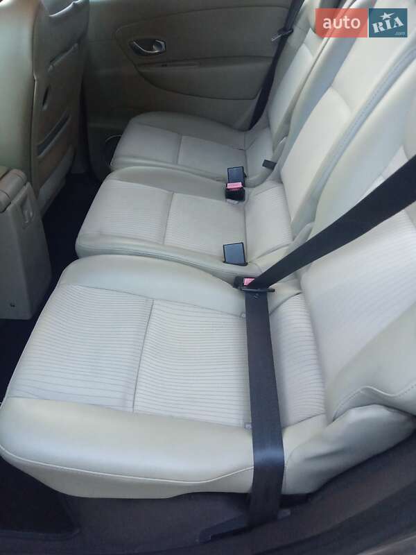 Минивэн Renault Scenic 2009 в Черкассах