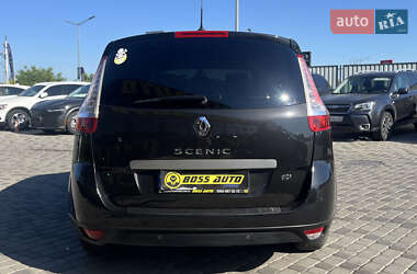 Минивэн Renault Scenic 2010 в 