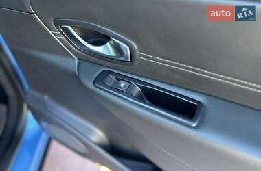 Мінівен Renault Scenic 2014 в 