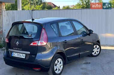 Минивэн Renault Scenic 2009 в 