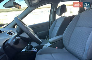 Минивэн Renault Scenic 2009 в 