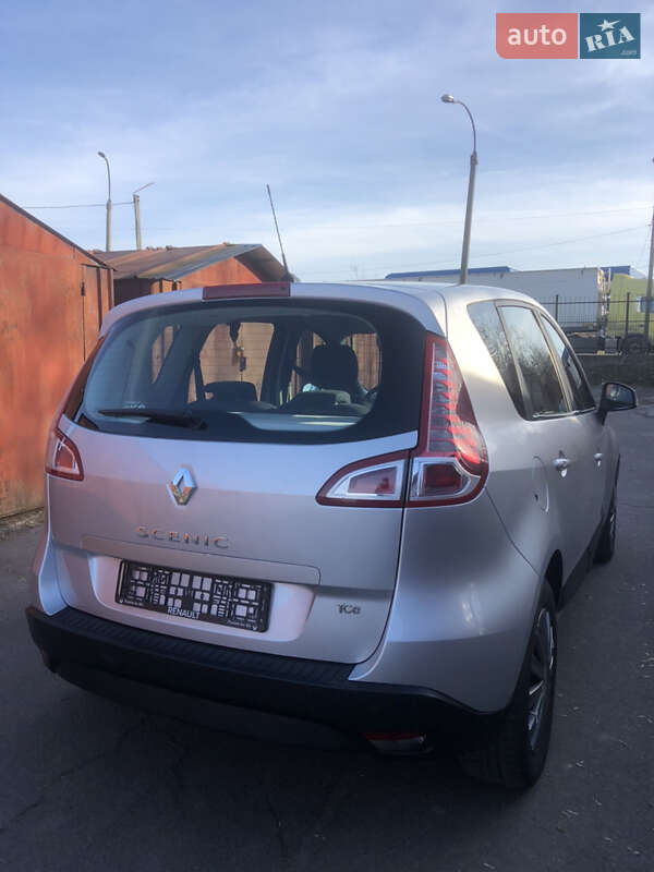 Минивэн Renault Scenic 2010 в Луцке