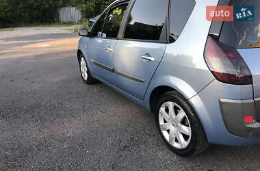 Минивэн Renault Scenic 2004 в 