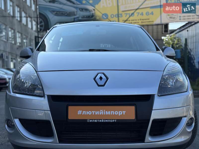 Минивэн Renault Scenic 2010 в Сумах