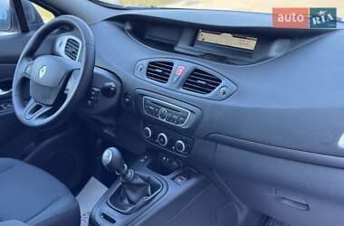 Минивэн Renault Scenic 2010 в 