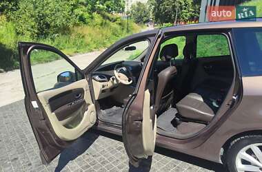 Мінівен Renault Scenic 2010 в 