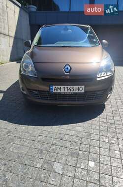 Мінівен Renault Scenic 2010 в 