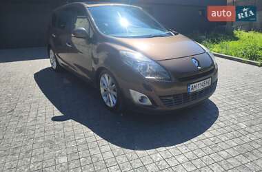 Мінівен Renault Scenic 2010 в 