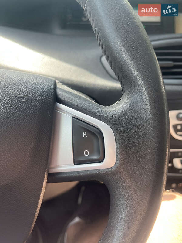 Минивэн Renault Scenic 2011 в Черкассах фото 76 Минивэн Renault Scenic 2011 в Черкассах