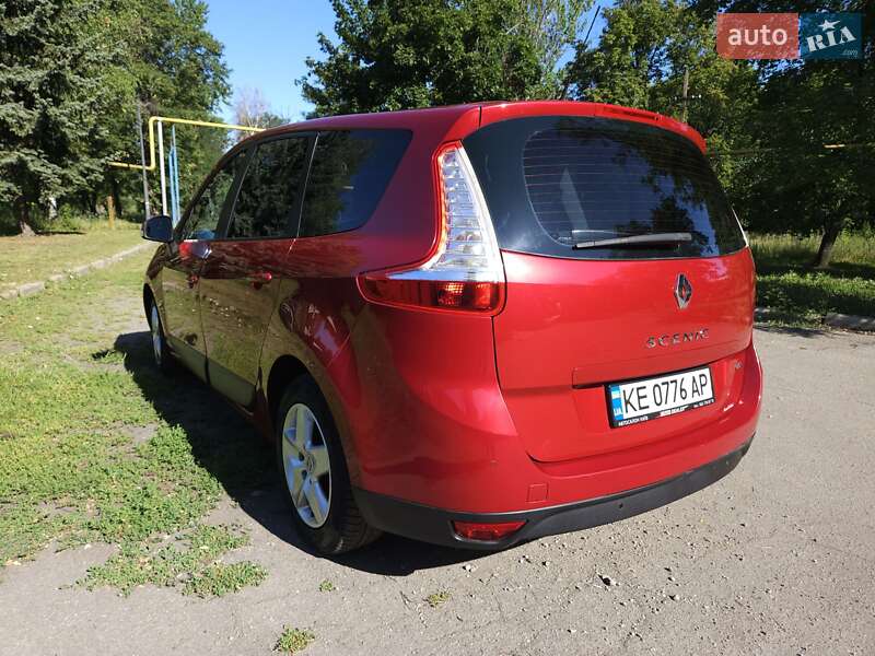 Минивэн Renault Scenic 2012 в Павлограде