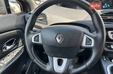 Минивэн Renault Scenic 2012 в 