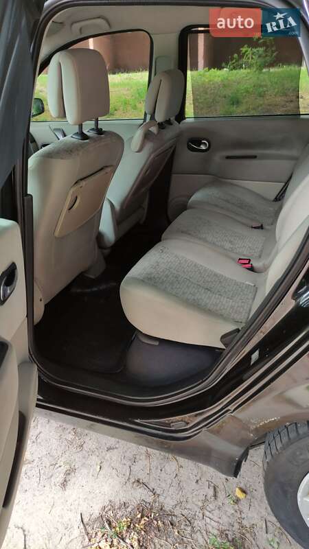 Минивэн Renault Scenic 2007 в Буче