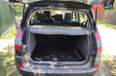 Минивэн Renault Scenic 2005 в 