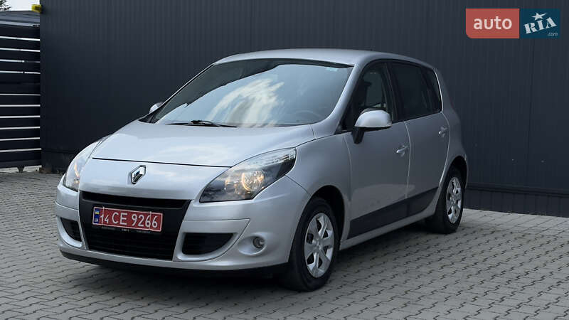Renault Scenic 2011