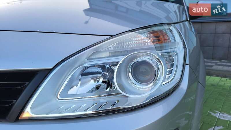 Минивэн Renault Scenic 2006 в Черкассах
