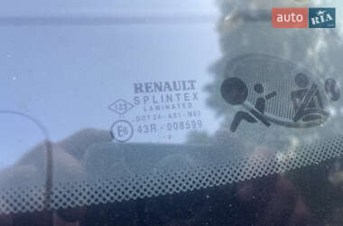Минивэн Renault Scenic 2004 в 