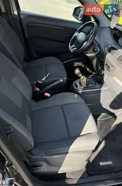 Мінівен Renault Scenic 2011 в 