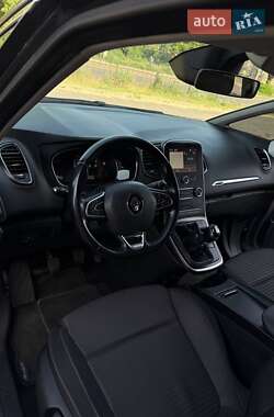 Минивэн Renault Scenic 2017 в 