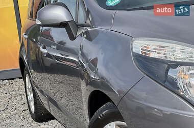 Минивэн Renault Scenic 2011 в 