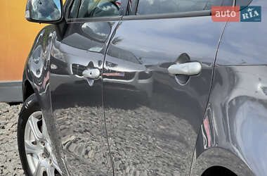 Минивэн Renault Scenic 2011 в 