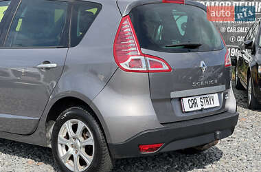 Минивэн Renault Scenic 2011 в 