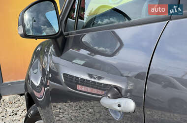 Минивэн Renault Scenic 2011 в 