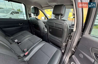 Минивэн Renault Scenic 2011 в 