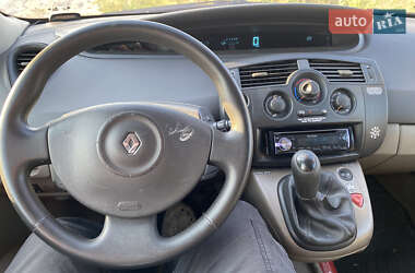 Минивэн Renault Scenic 2004 в 