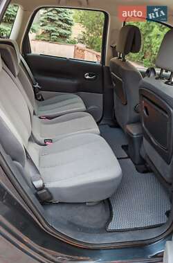 Минивэн Renault Scenic 2007 в 