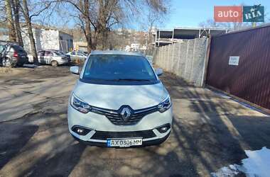 Минивэн Renault Scenic 2017 в 
