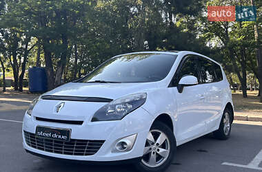 Минивэн Renault Scenic 2011 в Николаеве