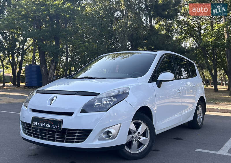 Минивэн Renault Scenic 2011 в Николаеве