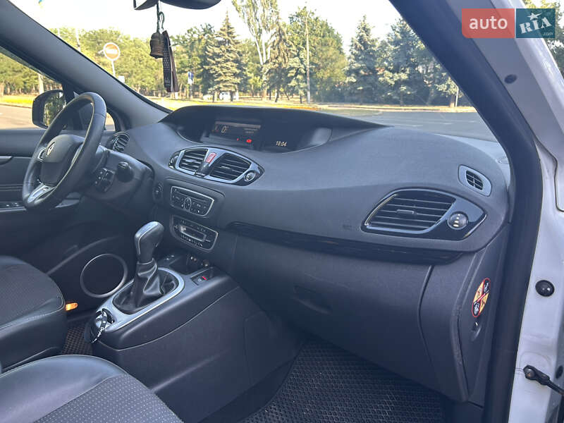 Минивэн Renault Scenic 2011 в Николаеве