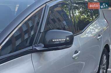 Минивэн Renault Scenic 2017 в 