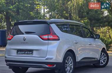 Минивэн Renault Scenic 2017 в 
