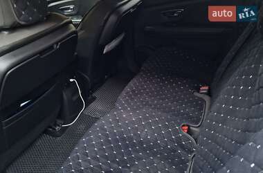 Минивэн Renault Scenic 2017 в 