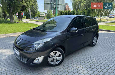 Мінівен Renault Scenic 2009 в Кам'янець-Подільському