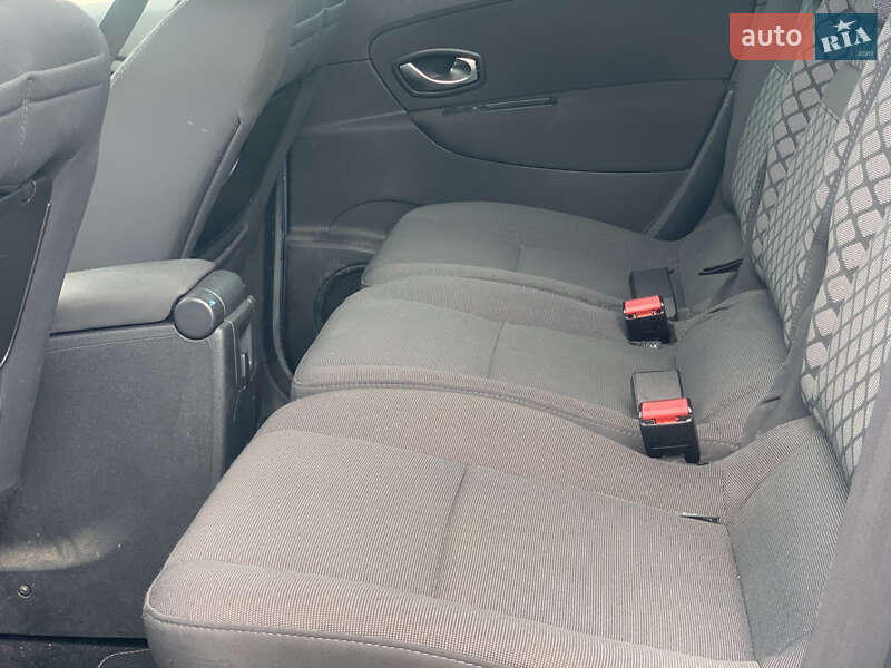 Минивэн Renault Scenic 2010 в Староконстантинове