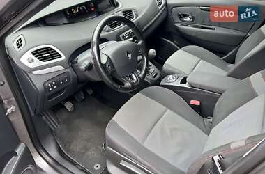Минивэн Renault Scenic 2014 в 