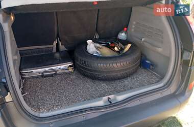 Минивэн Renault Scenic 2004 в 