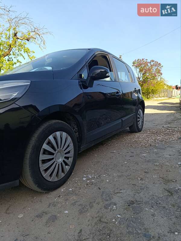 Минивэн Renault Scenic 2013 в Львове