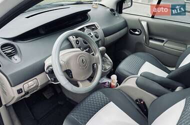 Минивэн Renault Scenic 2004 в 
