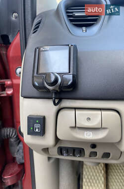 Минивэн Renault Scenic 2006 в 