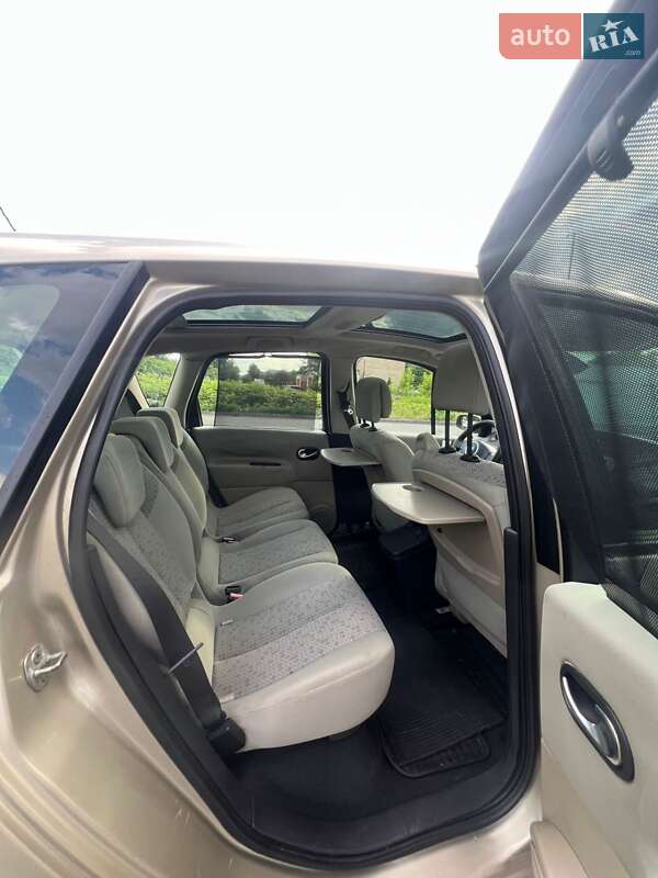 Минивэн Renault Scenic 2007 в Киеве