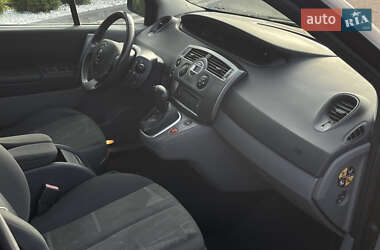 Минивэн Renault Scenic 2005 в 