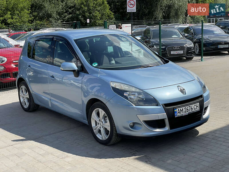 Минивэн Renault Scenic 2011 в Бердичеве
