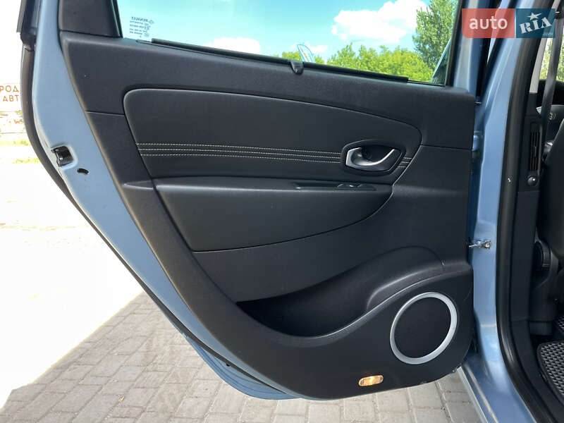 Минивэн Renault Scenic 2011 в Бердичеве